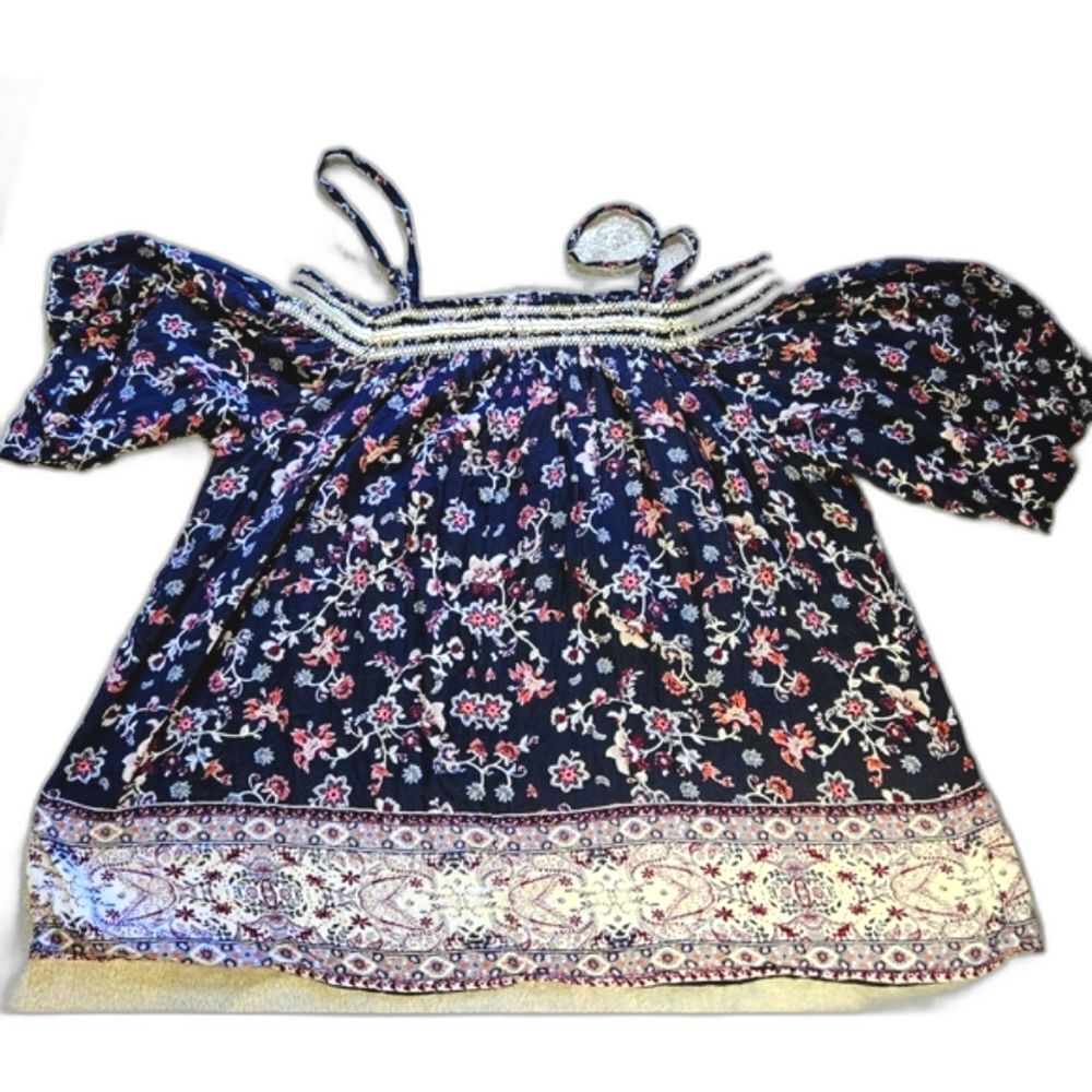 JOLT Womens Off the shoulder, blue with floral print blouse Size XXL Plus size.